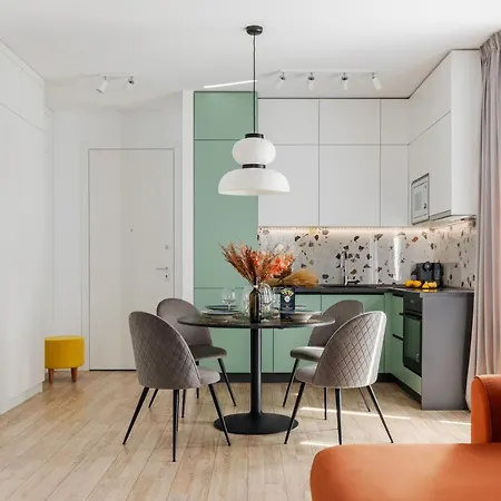 Park Lane Luxury Apartment