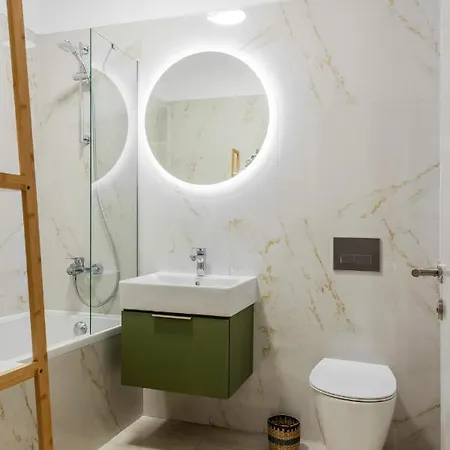 Park Lane Luxury *
